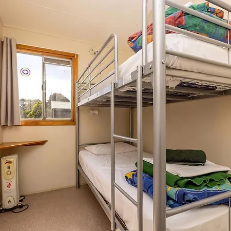 Strahan Backpackers Exterior photo