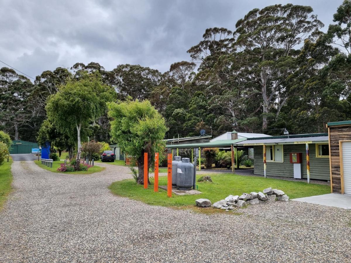 Campsite Backpackers Strahan
