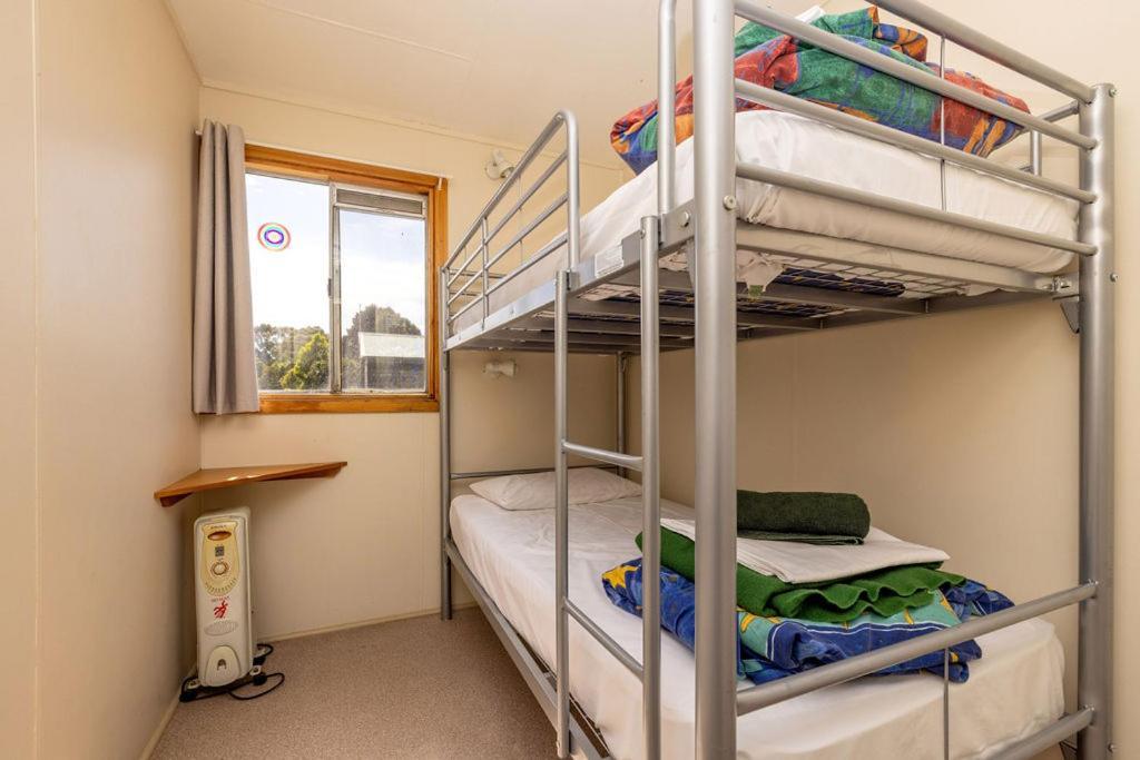 Backpackers Strahan